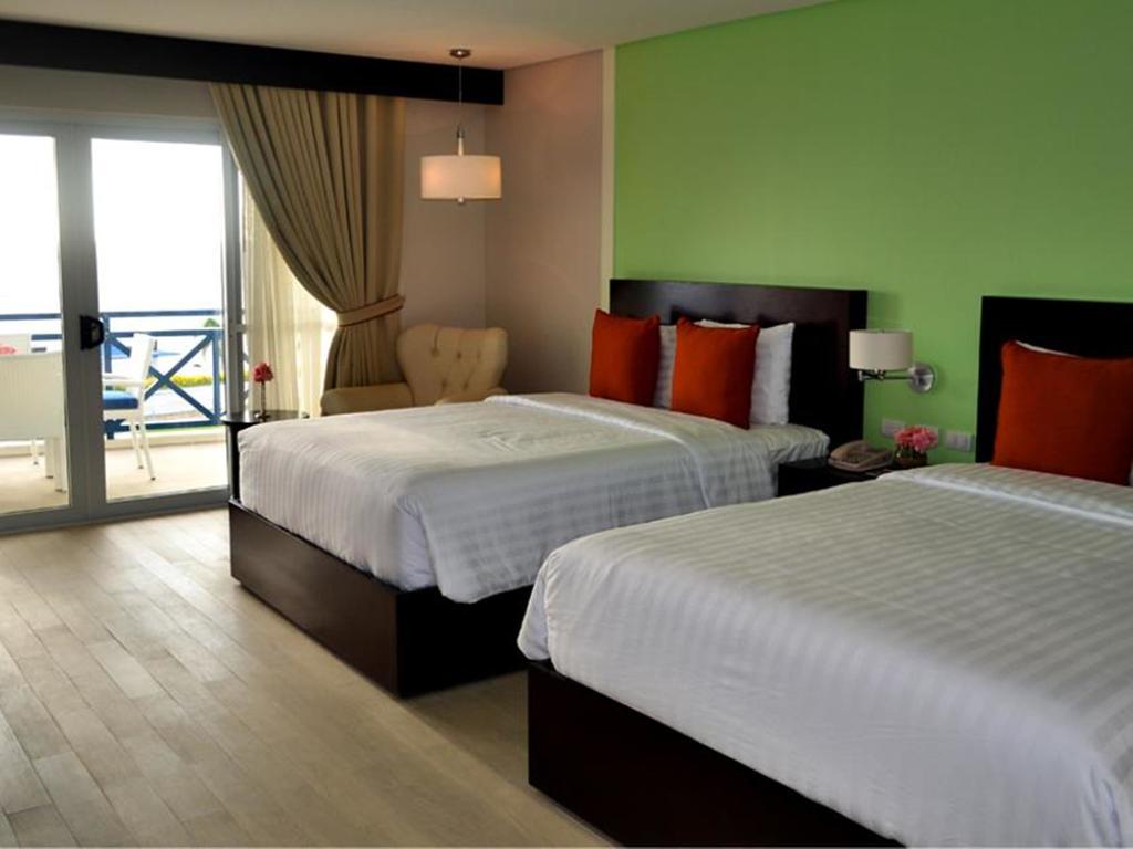 Thunderbird Resorts - Poro Point San Fernando City  Экстерьер фото