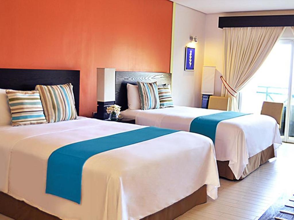 Thunderbird Resorts - Poro Point San Fernando City  Экстерьер фото
