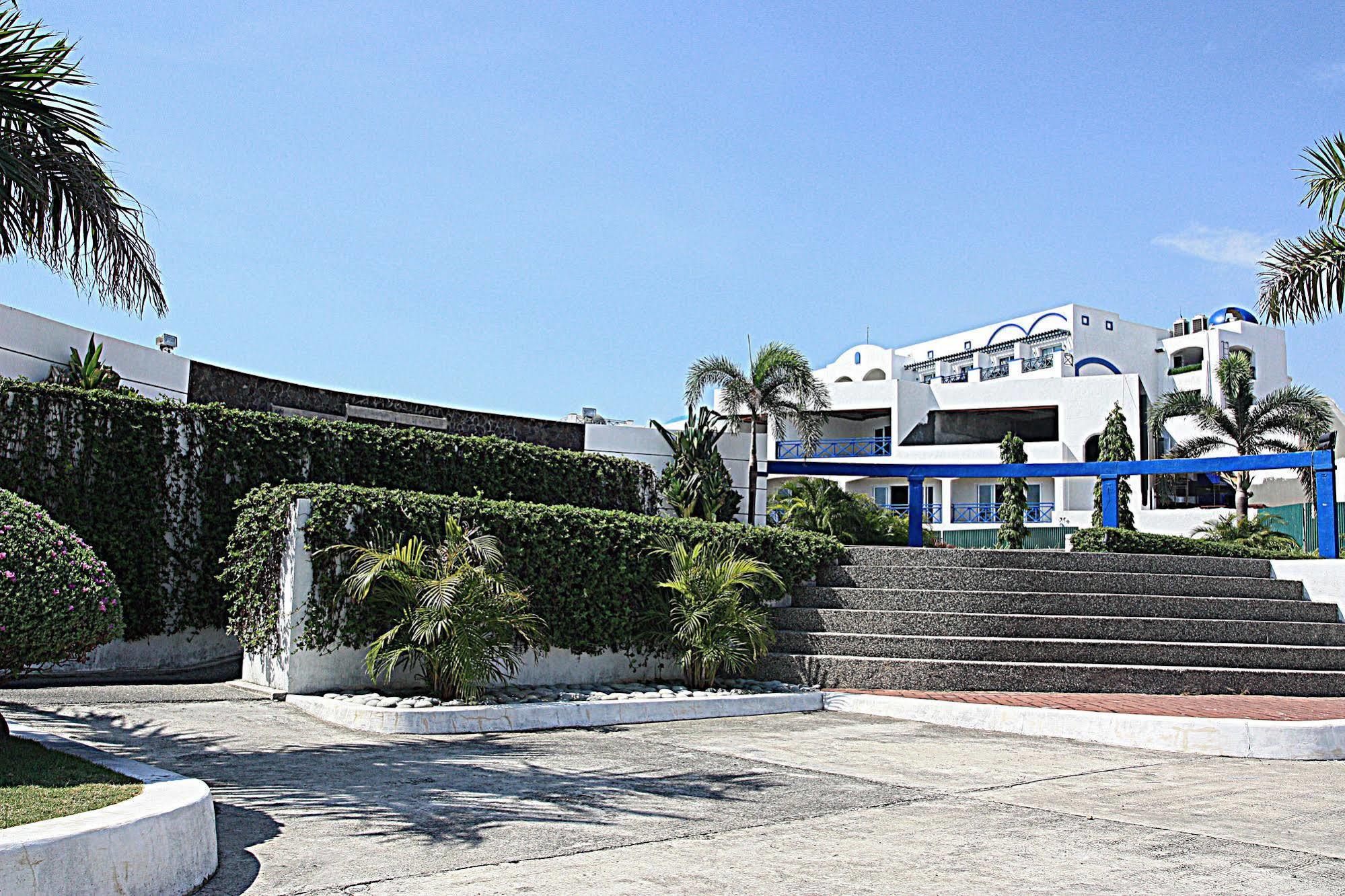 Thunderbird Resorts - Poro Point San Fernando City  Экстерьер фото