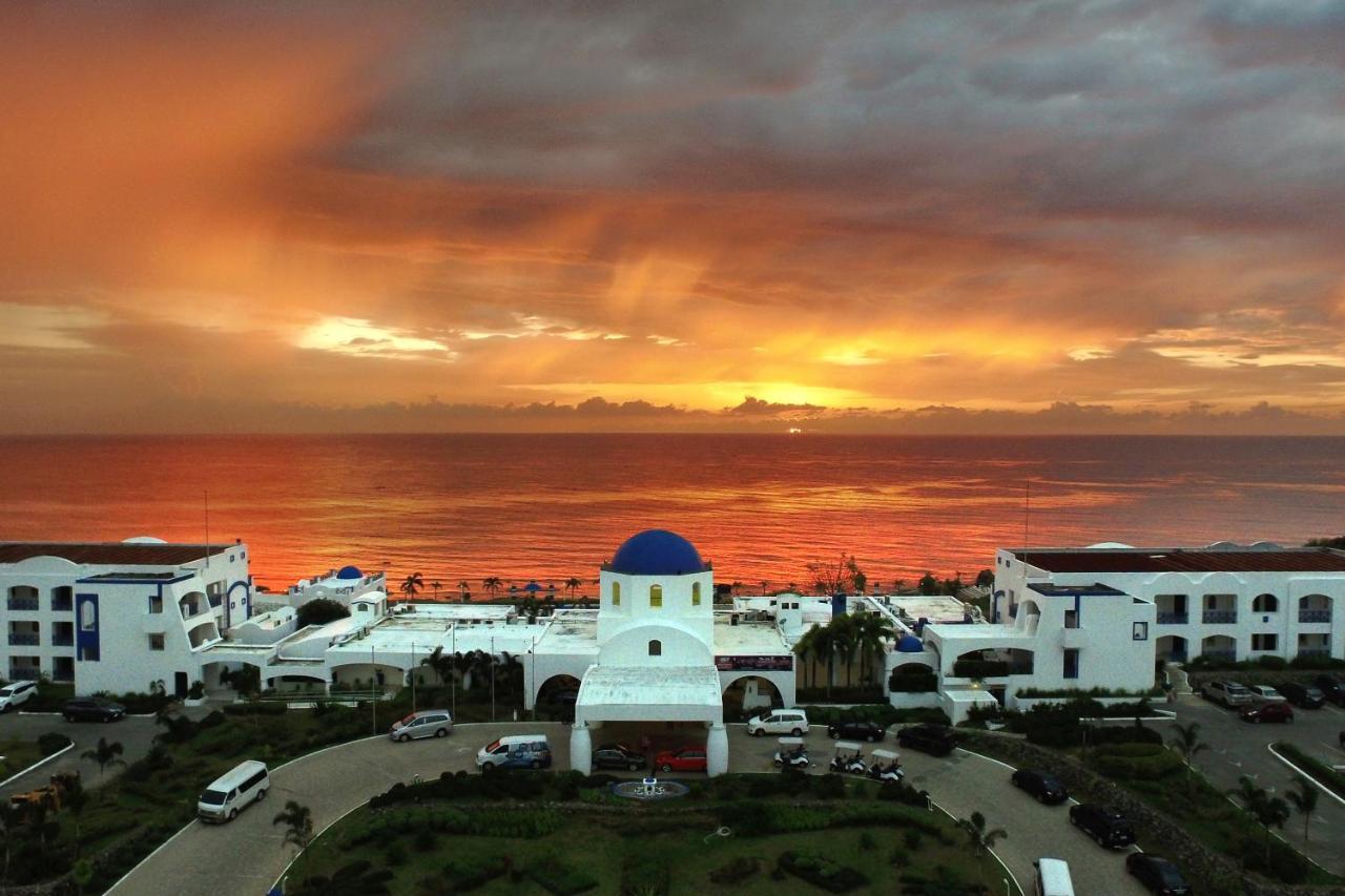 Thunderbird Resorts - Poro Point San Fernando City  Экстерьер фото